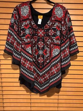 Ruby Rd. Red, Black & White Bandana-Print V-Neck Tunic